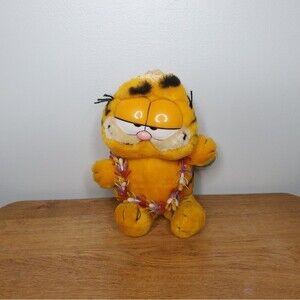 1978 Hawaii Garfeild 10in plush by Dakin Fun farm